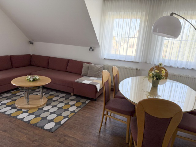 Ferienwohnung Cospudener See Wohnraum